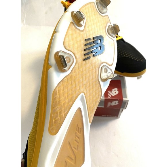 New Balance Low-Cut 3000v4 Metal Baseball Cleats - Picture 6 of 12